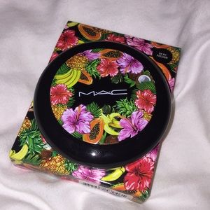 Mac Oh My Passion pearlmatte face powder